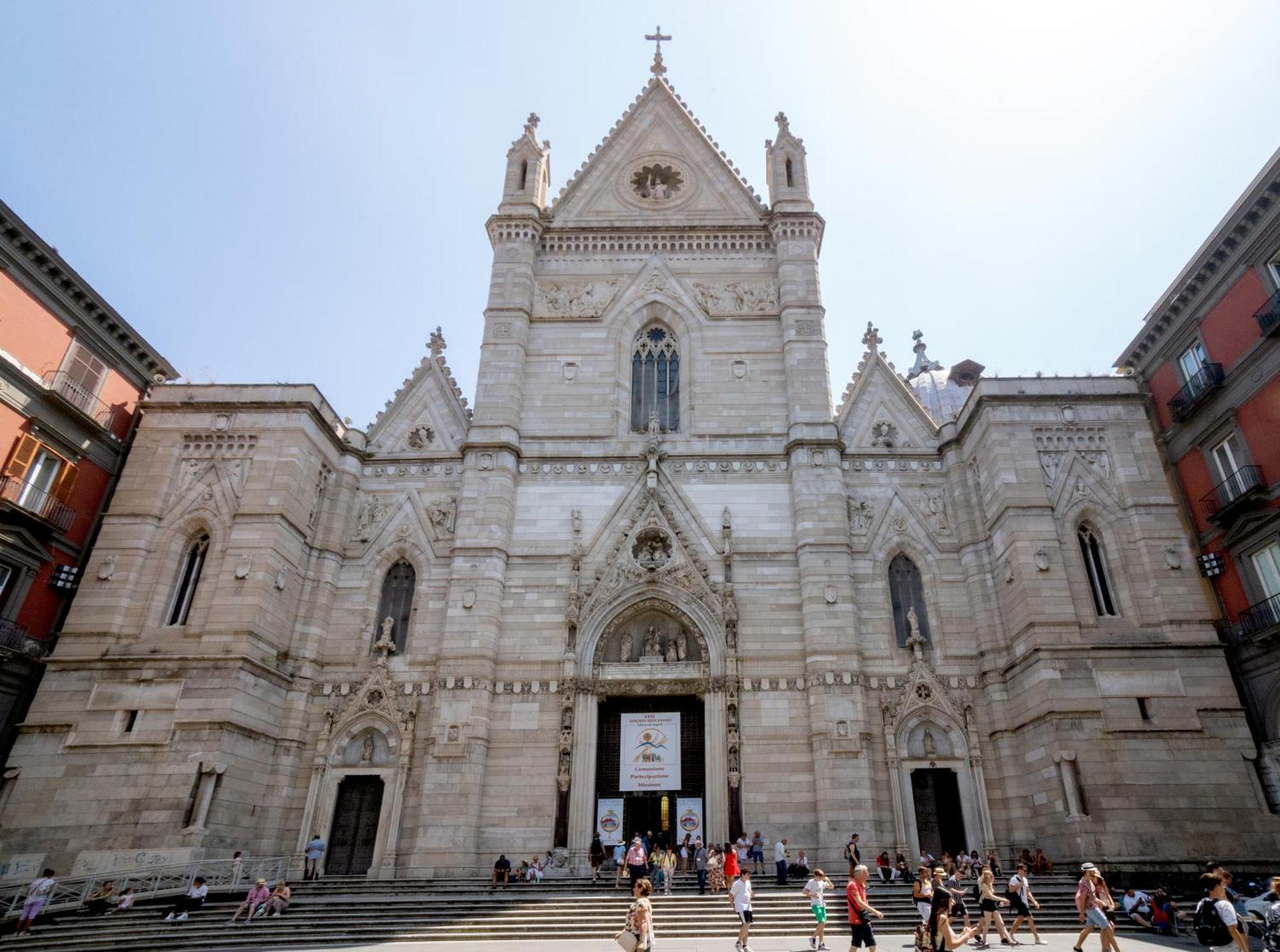 ナポリIl Duomo A Due Passiアパートメント エクステリア 写真